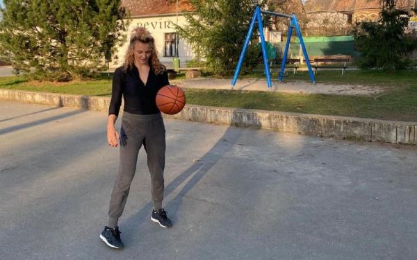 <br />
                        Катержина Синякова: Думаю над сменой вида спорта                    